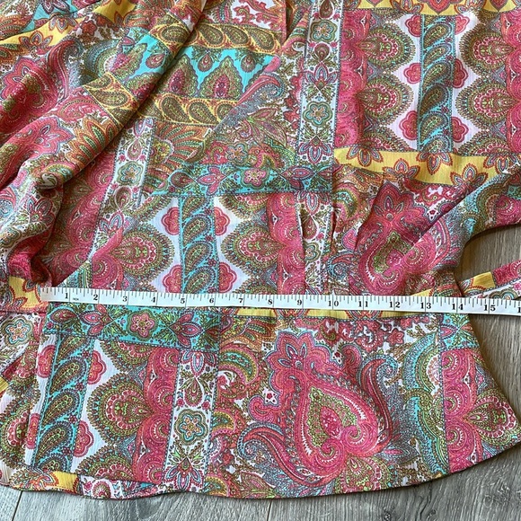 Pretty Paisley Wrap Topper with Inside waist button and ties - Picture 8 of 9
